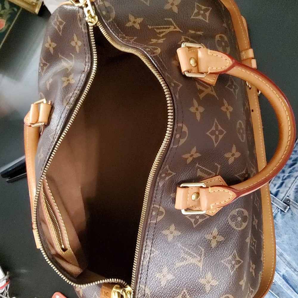 Louis Vuitton Monogram Speedy Bandouliere 35 - Picture 8 of 10
